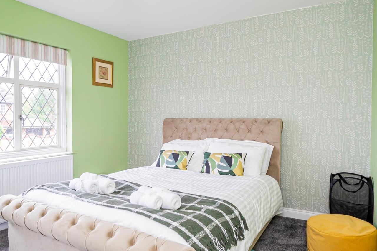 Stunning Place, Close To Windsor & Heathrow & Private Parking Burnham  Exterior foto